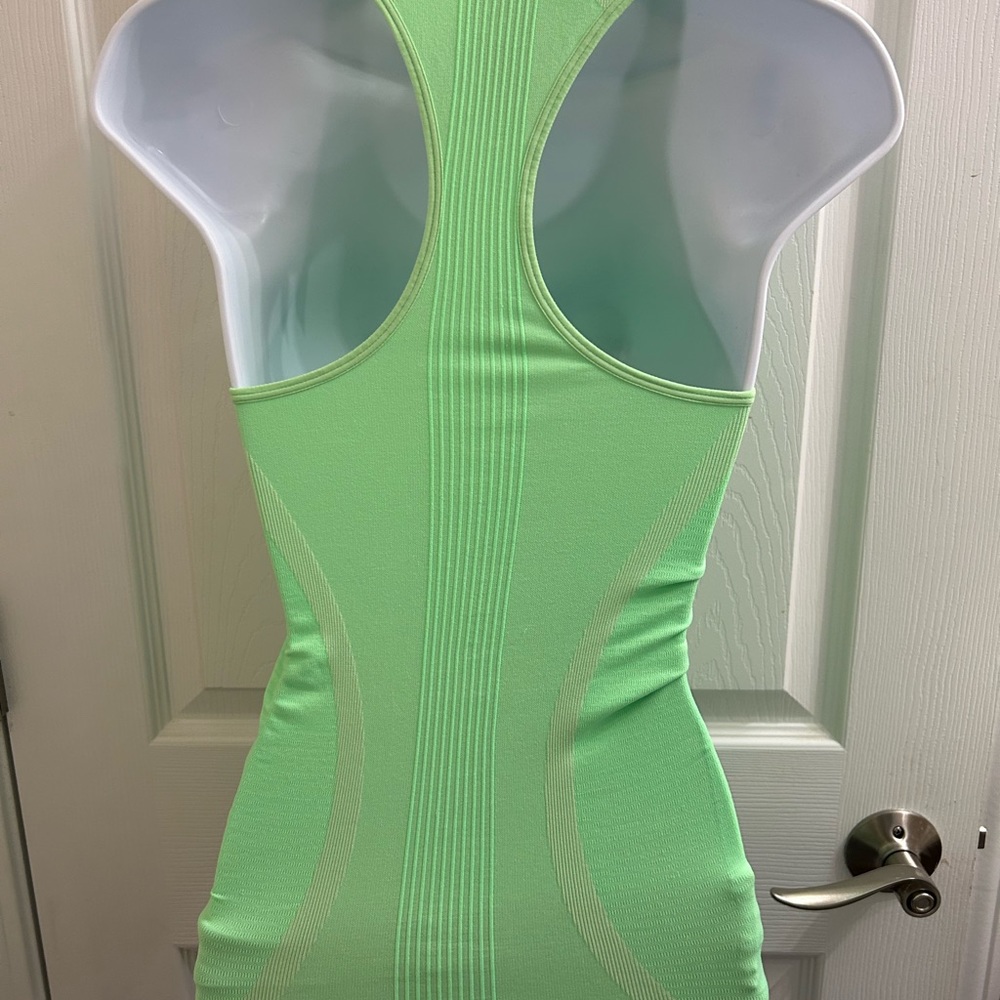 Pink by Victoria Secret Racer Back top - Picture 8 of 8